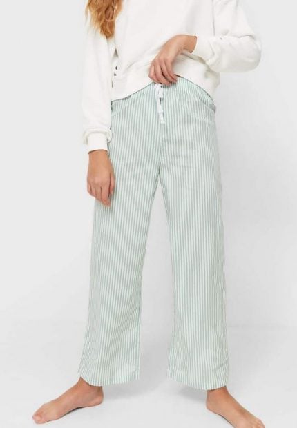 Stradivarius se pasa el juego con sus precios en su colecci&oacute;n de pijamas