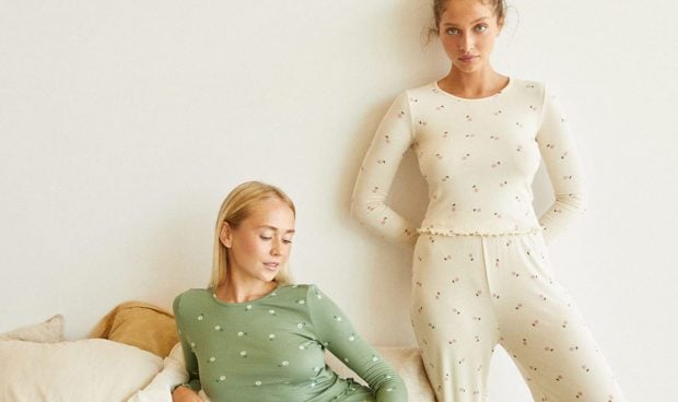 Stradivarius se pasa el juego con sus precios en su colecci&oacute;n de pijamas