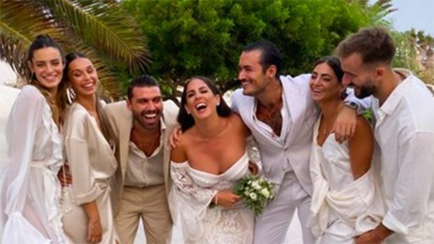 Susana Molina en la boda de Anabel Pantoja en Canarias. (Foto: Instagram).