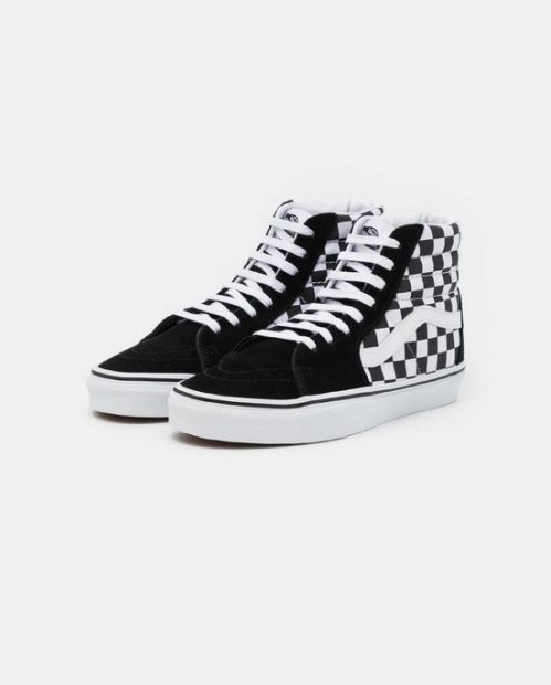 Si las zapatillas han sido durante a&ntilde;os el calzado urbano m&aacute;s extendido, tanto entre los 