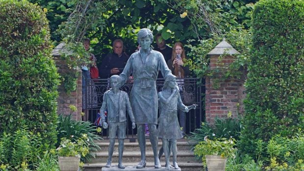 Estatua de la princesa Diana de Gales./Gtres