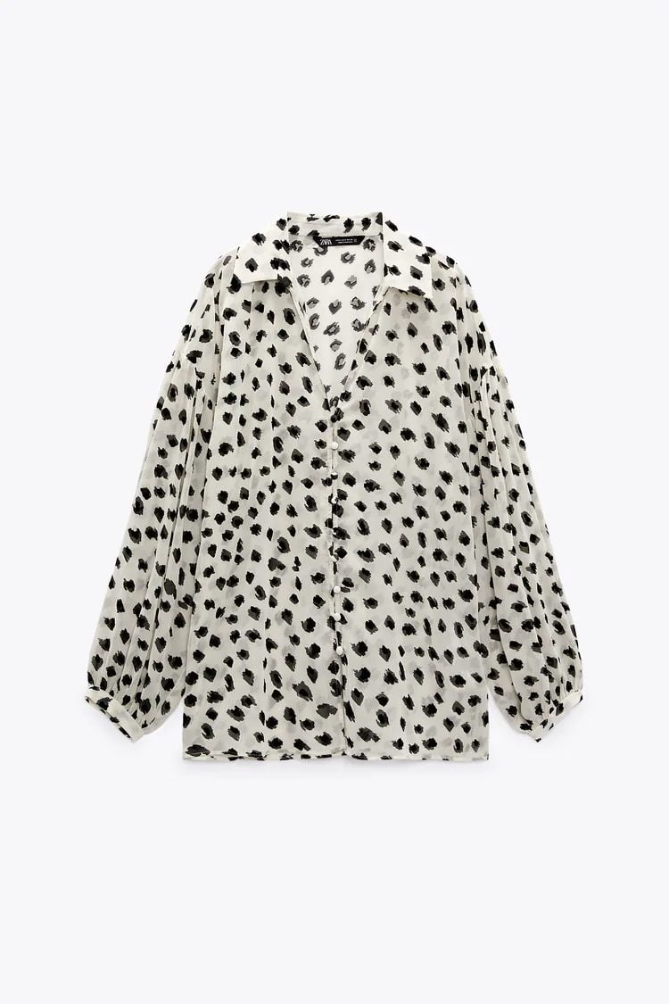 Zara vuelve a hacerlo y versiona esta camisa de nueva colecci&oacute;n al m&aacute;s puro estilo Lady Di &iexcl;por muy poco dinero!