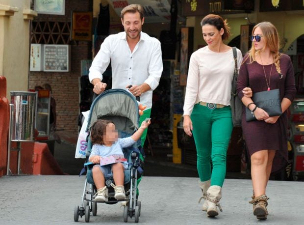 Antonio David Flores, Olga Moreno, su hija Lola y Roc&iacute;o Flores / Gtres