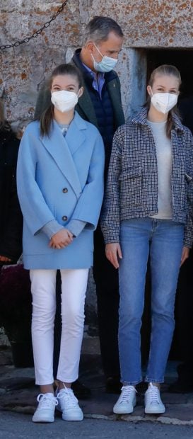 La Princesa de Asturias y la Infanta Sof&iacute;a en Asturias./Gtres