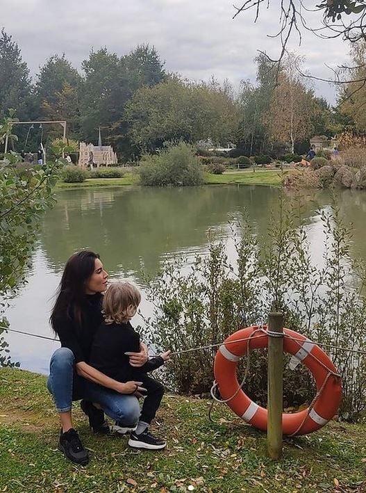 El clon de las zapatillas de Pilar Rubio s&oacute;lo pod&iacute;a estar en Shein