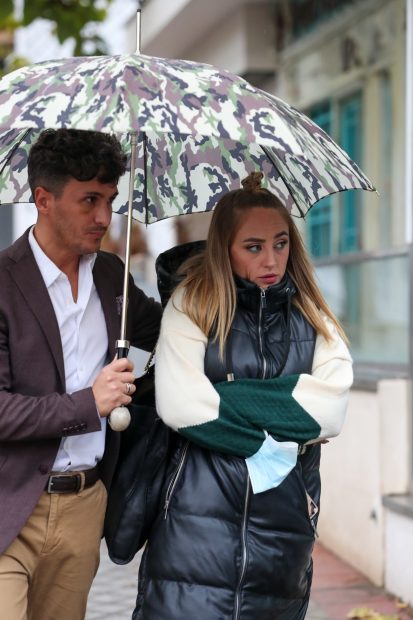 Roc&iacute;o Flores paseando por Madrid./Gtres