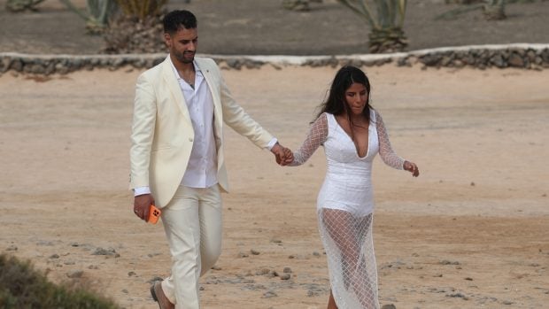 Isa Pantoja y Asraf Beno, en la boda de Anabel / Gtres