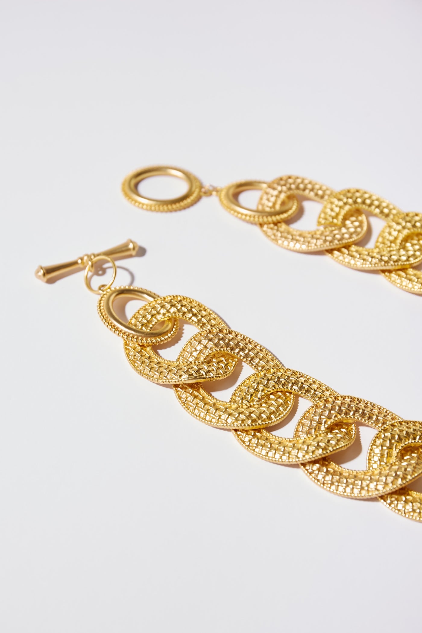 El collar de Sfera que har&aacute; tus looks de lujo est&aacute; tirad&iacute;simo de precio