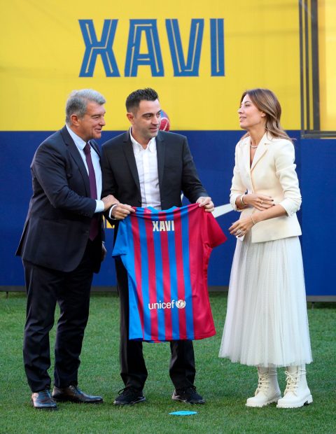 Nuria Cunillera, mujer de Xavi Hern&aacute;ndez, en la presentaci&oacute;n / Gtres