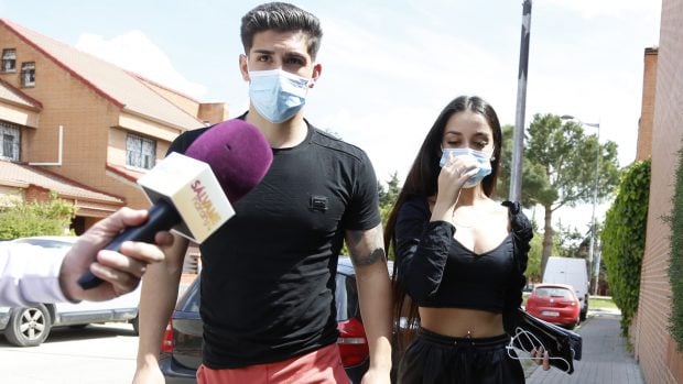 Julia Janeiro y Brayan Mej&iacute;a