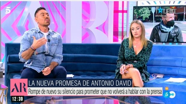 Roc&iacute;o Flores y Miguel &Aacute;ngel Nicol&aacute;s, en plat&oacute; / Mediaset