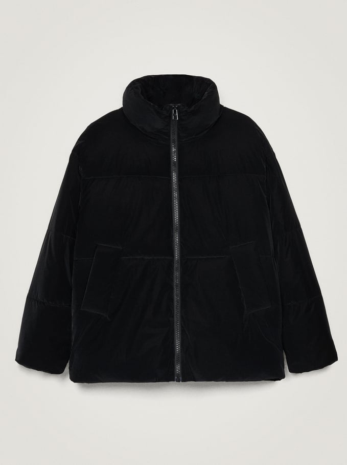 Parfois tira la casa por la ventana con su nueva colecci&oacute;n y vende este abrigo r&eacute;cord de ventas