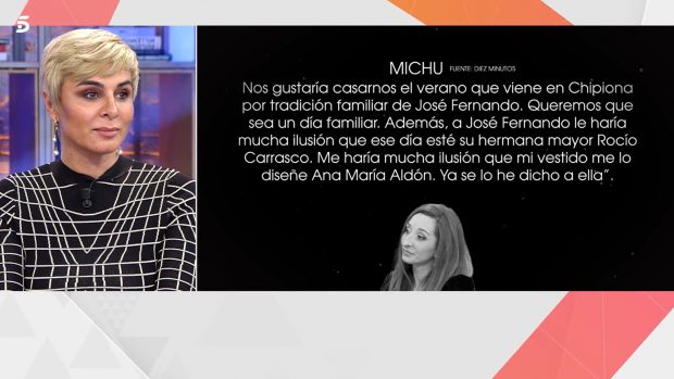 Ana Mar&iacute;a Ald&oacute;n leyendo un texto / Telecinco