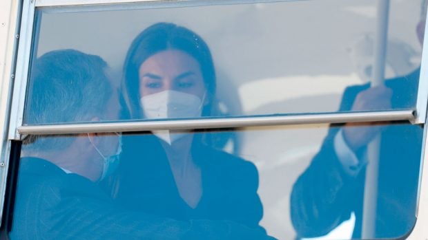 Do&ntilde;a Felipe y do&ntilde;a Letizia, en la EMT / Gtres