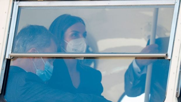 Letizia y Felipe, en la EMT / Gtres