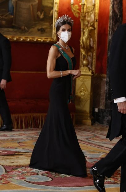 La Reina Letizia en una cena de gala./Gtres