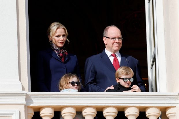 Charlene y Alberto de M&oacute;naco con sus hijos / Gtres