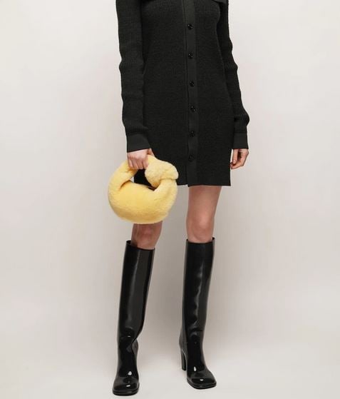 Zara ya tiene el clon del bolso tendencia de borreguito de Bottega Veneta