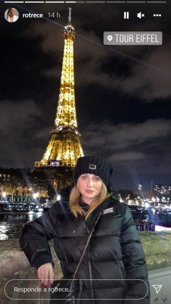 Roc&iacute;o Flores con la Torre Eiffel / Instagram