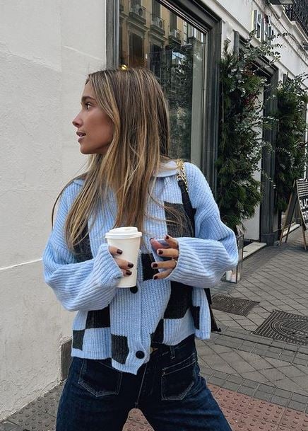 La combinaci&oacute;n perfecta de Mar&iacute;a Pombo con este jersey de Mango