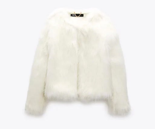 Abrigo efecto pelo Zara