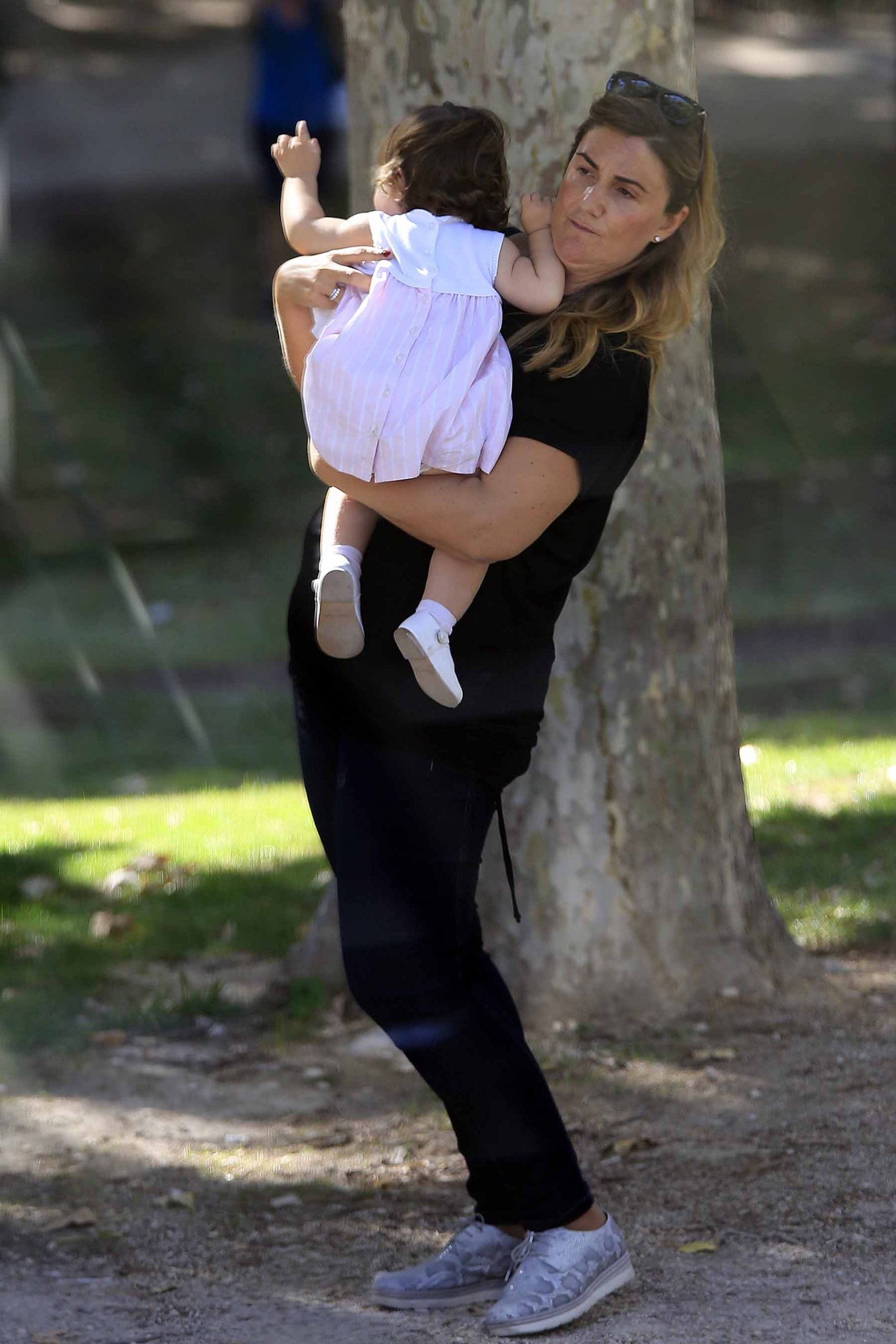 Carlota Corredera junto a su hija en una imagen de archiva / GTRES