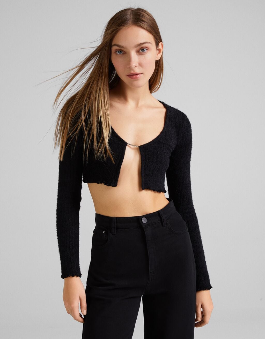 Bershka tiene el clon del c&aacute;rdigan de Jacquemus que adora Chiara Ferragni