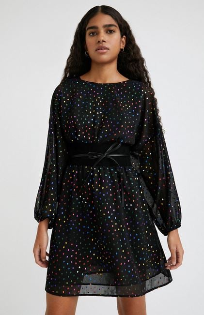 Desigual te saca del tradicional vestido negro para Navidad