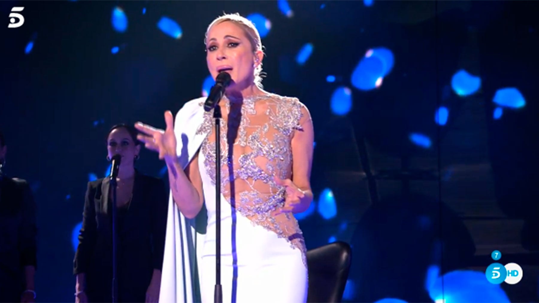 Marta S&aacute;nchez, cantando / Mediaset