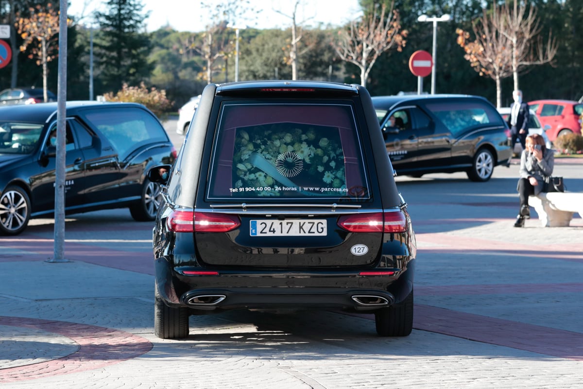 El coche con los restos mortales de Manolo Santana / GTRES