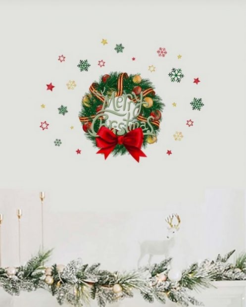 Pegatina con corona de Navidad./Shein