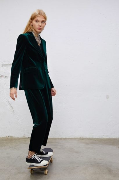 Traje verde botella./Sfera