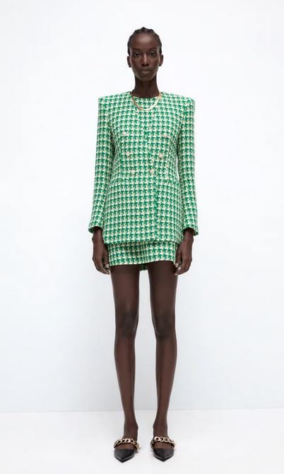 La blazer de Zara que te recordar&aacute; a Emily in Paris para tus mejores looks