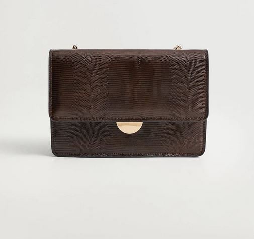 Mango Outlet tiene este bolso con efecto piel por menos de 7 euros