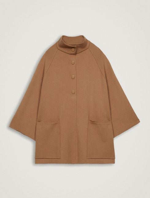 El poncho de Parfois que querr&aacute;n las socialit&eacute;s