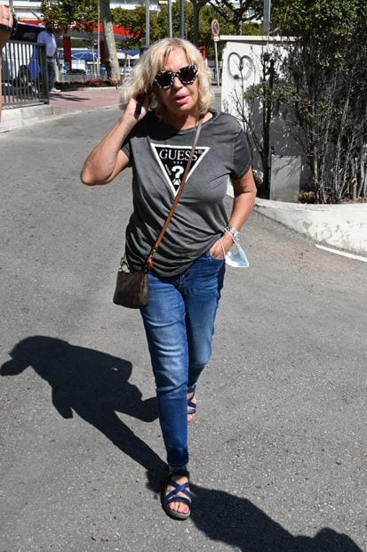 B&aacute;rbara Rey paseando por M&aacute;laga./Gtres