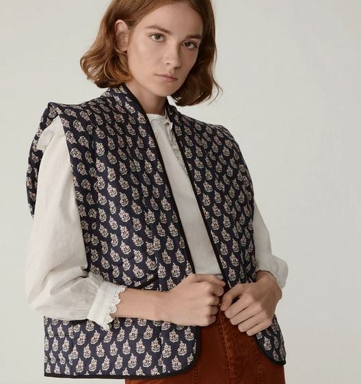 El chaleco de Mar&iacute;a Pombo para arrasar con un look de lo m&aacute;s casual