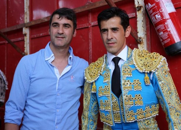 Jesul&iacute;n de Ubrique y Victor Janeiro, posando./Gtres
