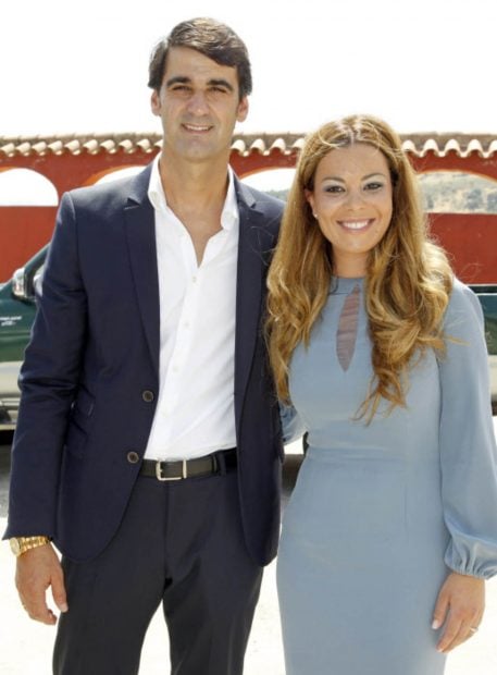 Jesul&iacute;n de Ubrique y Mar&iacute;a Jos&eacute; Campanario, sonriendo./Gtres