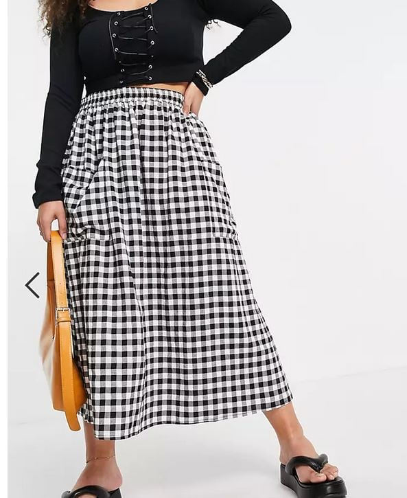 El clon de la falda de Carrie Bradshaw en 'And just like that' est&aacute; en Asos