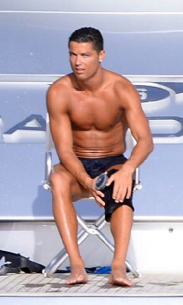 Cristiano Ronaldo en un yate / Gtres