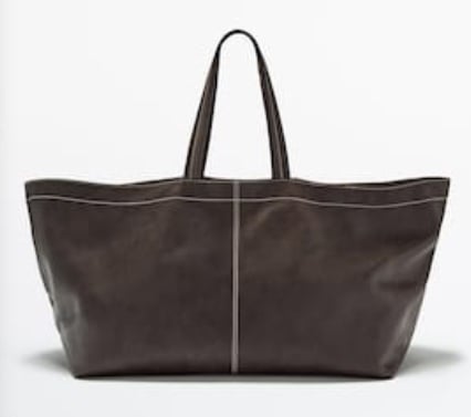 Massimo Dutti tiene los bolsos tirados de precio por rebajas que no te puedes perder
