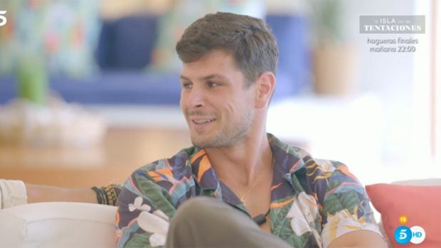 Alejandro en 'La isla de las tentaciones'./Telecinco