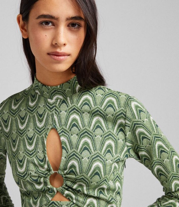 &Eacute;xito de ventas en Bershka con su vestido estrella rebajado casi a la mitad