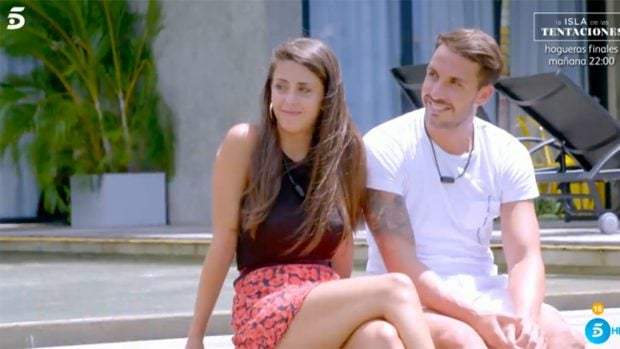 Rosario y Suso en 'La isla de las tentaciones'./Telecinco