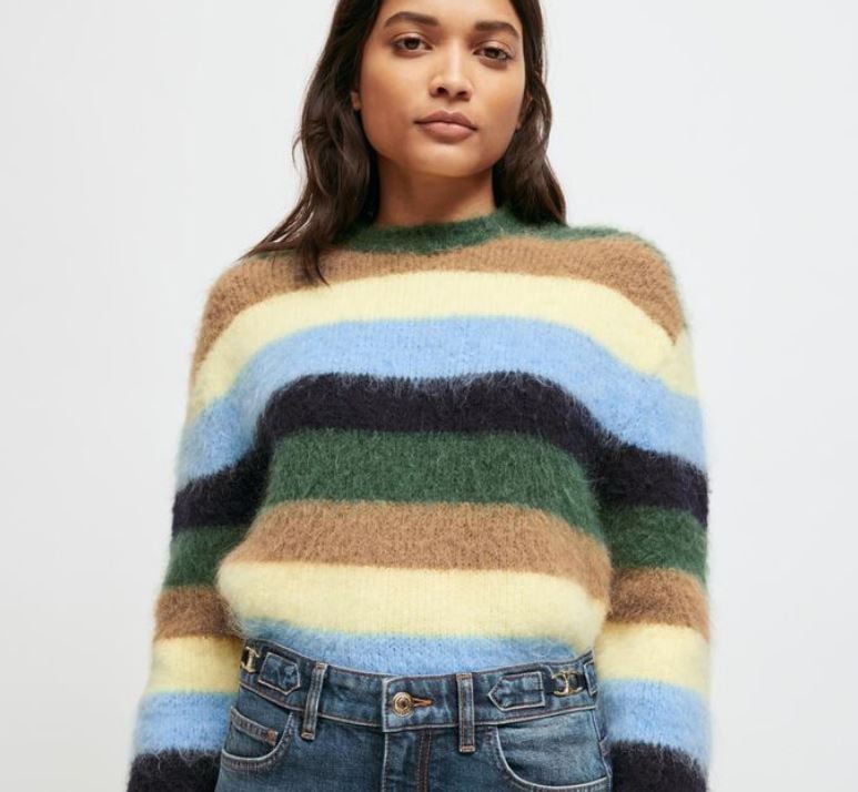 El jersey de rayas de Mar&iacute;a Pombo que tiene rebajaza