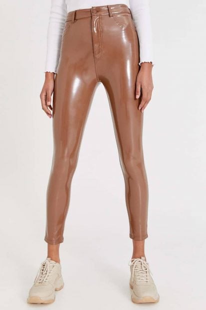 Pantal&oacute;n vinilo / Pull&Bear