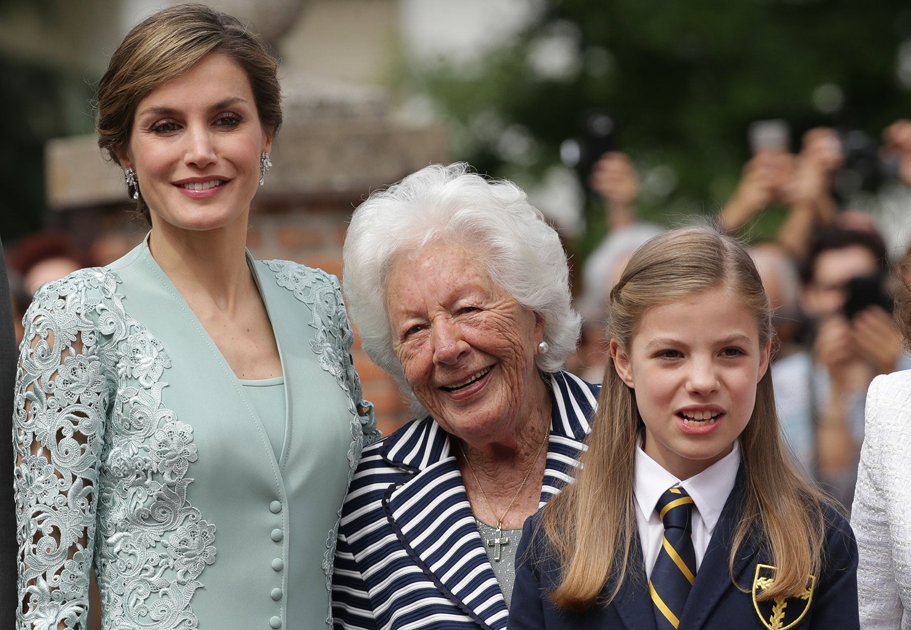 La Reina Letizia y Menchu &Aacute;lvarez del Valle en la comuni&oacute;n de la infanta Leonor / Gtres