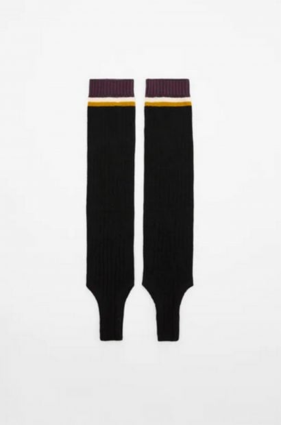 Calcetines negro fuseau./Zara