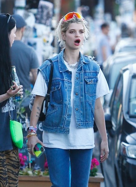 Pixie Geldof con un chaleco vaquero / Gtres